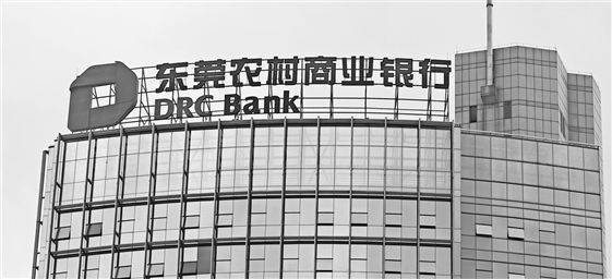 Bottega Veneta全新2025春夏眼镜推广大片发布